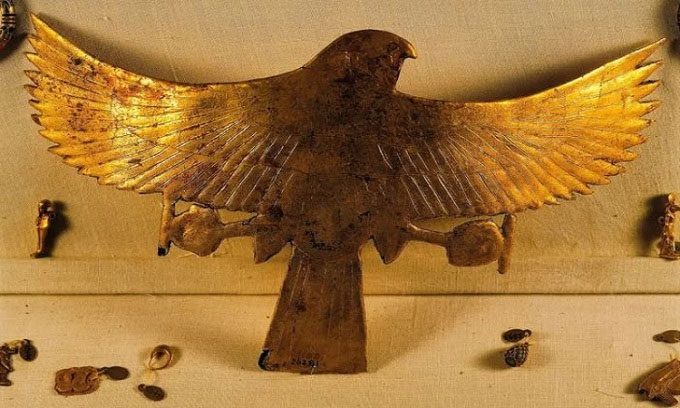 Golden hawk in the tomb of Queen Hetepheres.