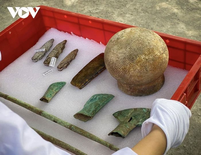 A total of 10 artifacts were returned.