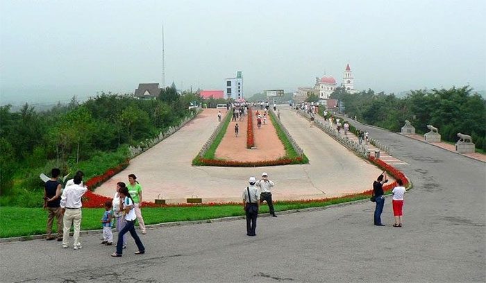 The strange slope in Shenyang.