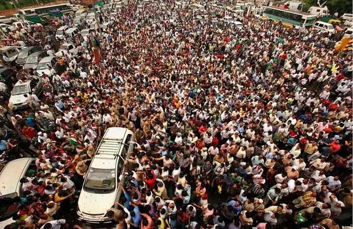 Global population projected to reach 8 billion by November 15, 2022.