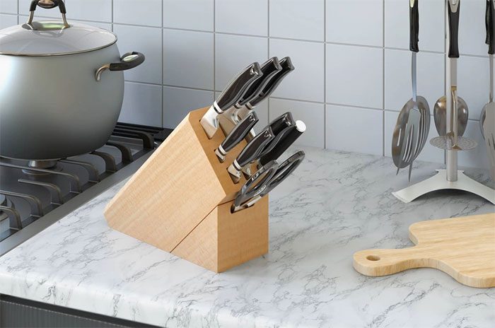 The recycling issue with wooden knives remains a question mark.
