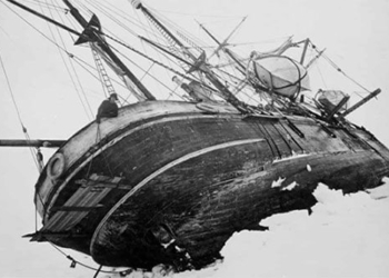 debate over the issue of raising the body of a ship from below the sea after 3000m 123513