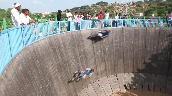 During such moments, people can capture the entire process from above.