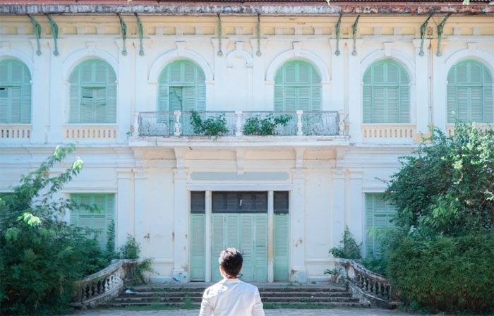 The Governor's Palace in Go Cong