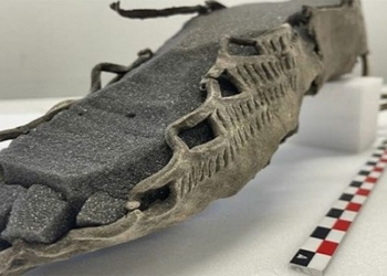 discovery beautiful sandal 1 500 years old choose happy below snow 120095