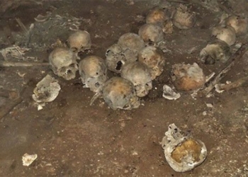 discovery of an ancient bowl over 1 000 years old in a cave in mexico 120303