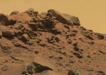 discovery of an unusual stone on mars 120296