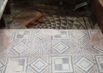 discovery of santa claus 1 600 year old tomb 123635