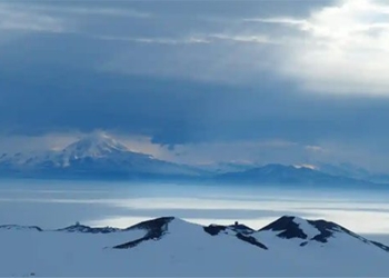 first time discovery of plastic microbeads in snow in antarctica 121034