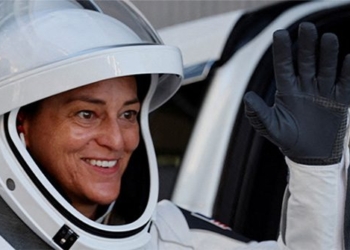 first woman american to conduct space mission 123404