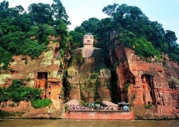giant buddha lac son reveals expert says reason is unknown 118336