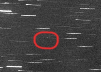 giant planetary photo taken from space via a rocket 350 000km 118294