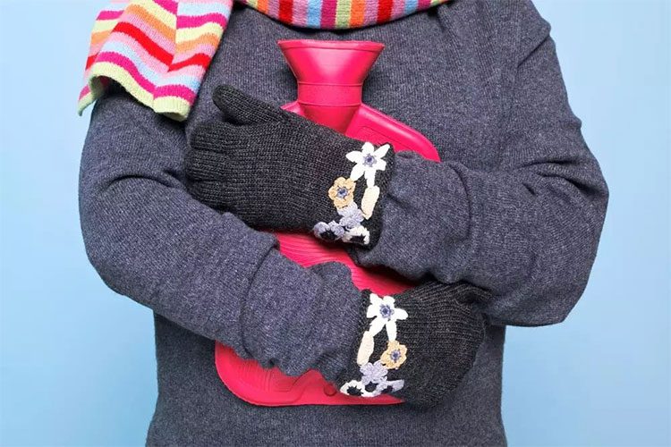 Cold abdomen can easily cause stomach pain.