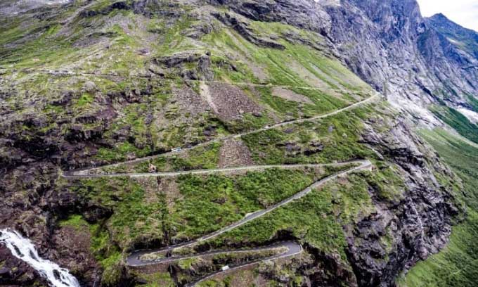 The Electric Truck Hydropower System utilizes steep roads along the river
