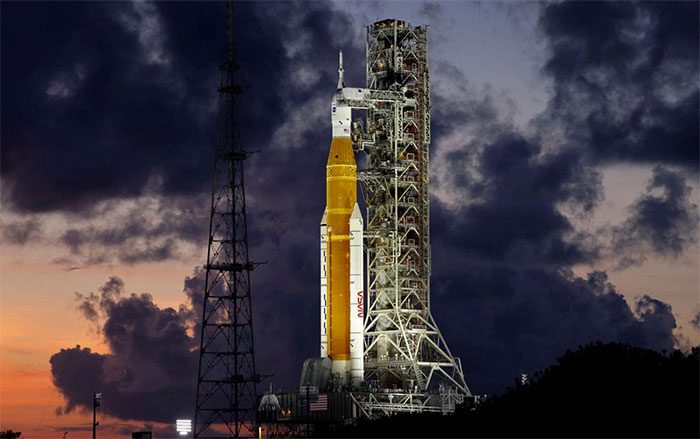 The launch vehicle and spacecraft preparing to be launched to the Moon from Kennedy Space Center