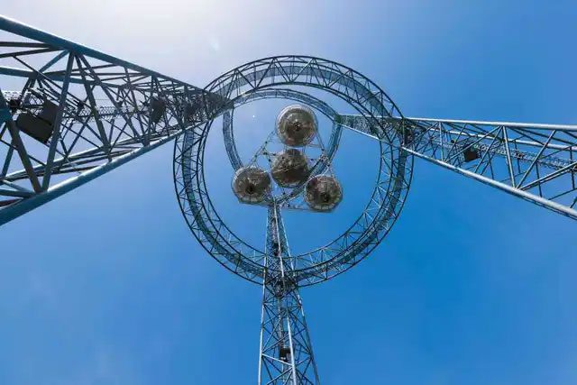 Transmitting solar energy from space still requires many more generations.