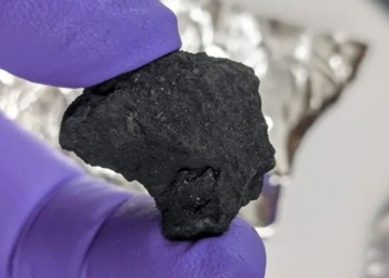 heavenly stone falls to earth revealing the origin of water 124208