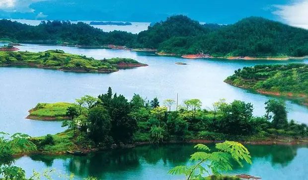 Tian Dao Lake
