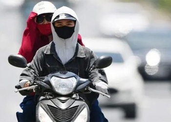 hot weather returns and lingers in northern vietnam how will it affect the high school graduation exams 121513