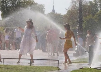 how the world copes with prolonged heat 122186