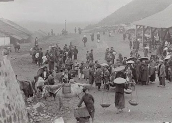 images of sapa in the early years of tourism by french photographers 119423