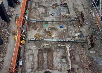 introduction more 240 two columns under the grocery store 123552