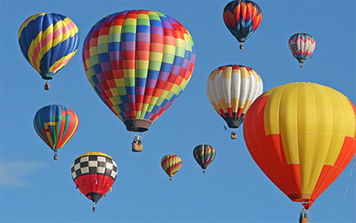 This is the first time in Vietnam that multiple hot air balloons are flying simultaneously