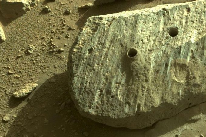 Perseverance drills the first two samples from a Martian rock named Rochette.