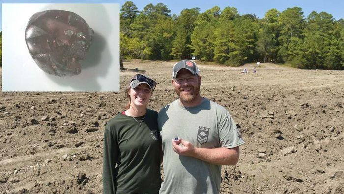 Jessica and Seth Erickson with their 1.90-carat brown diamond.