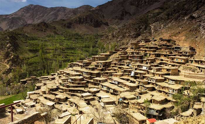 Masuleh is particularly favored by tourists because it is set amidst magnificent natural scenery.