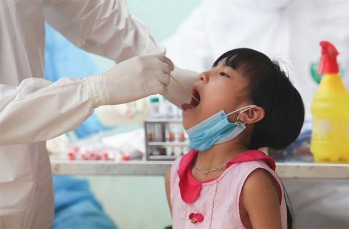 In the case of a child being an F0 treated at home, parents need to care for and manage them closely.