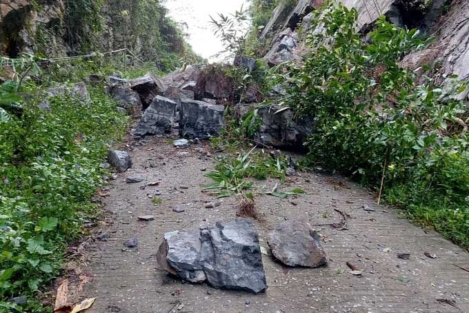 The landslide incident occurred in Thượng Hóa commune, Minh Hóa district, Quảng Bình province.
