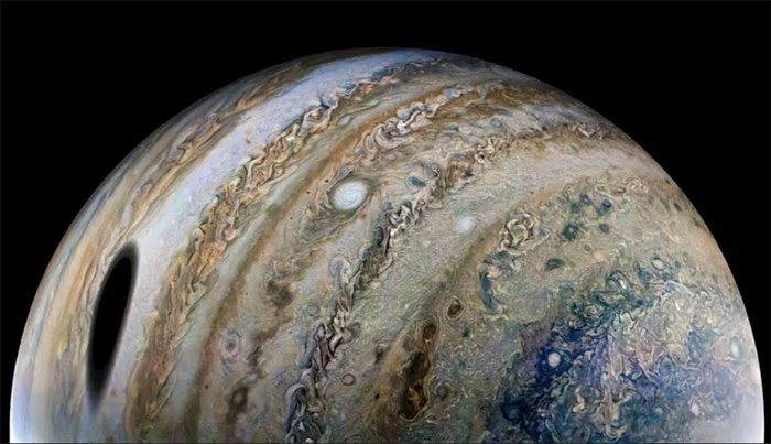 This is actually the shadow of Ganymede.