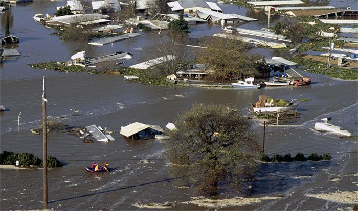 Floodwaters inundating a park near the San Joaquin River in Manteca, California in 1997.