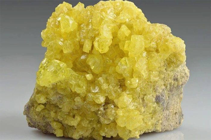 Sulfur could solve the battery problem that has puzzled scientists for decades