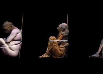 man takes photo of 8 000 year old oldest mummy in the world 119408