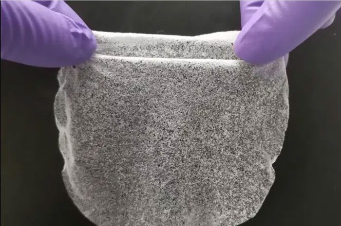 The gel membrane can absorb an incredible amount of water from the air.