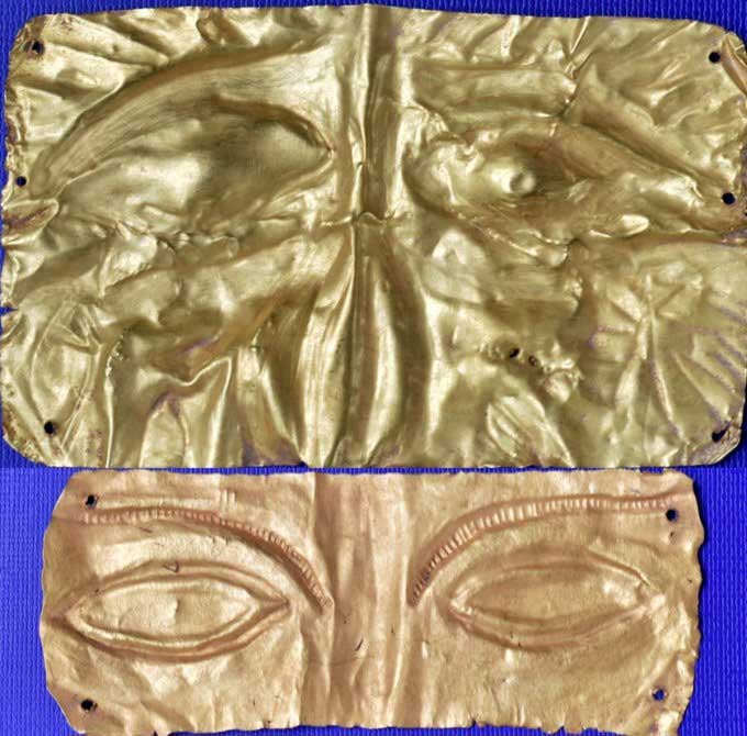 Two gold masks found in Giồng Lớn Long Sơn.