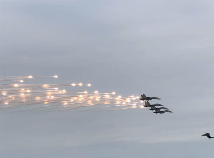 Su-30 performance during the rehearsal day before the opening ceremony.