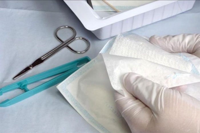 Collagen wound dressing helps speed up healing.