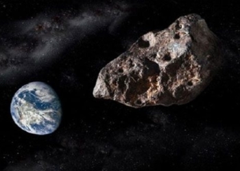 miniature planet 740m flying to the left of earth 119823