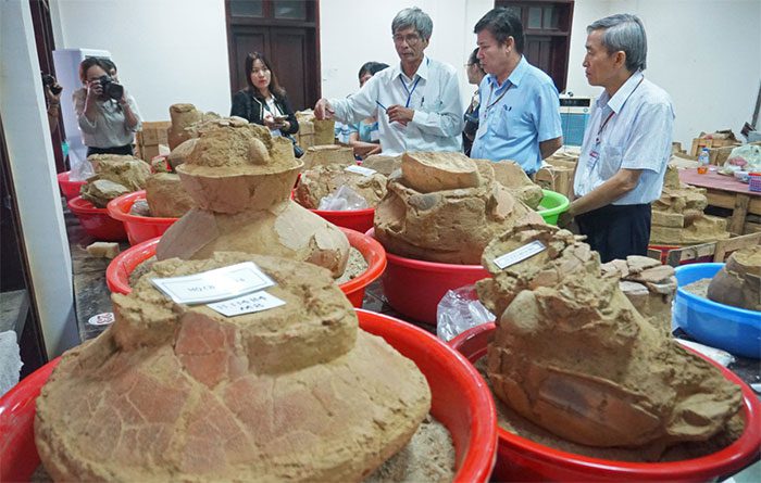 Artifacts from Trong Water Lake.