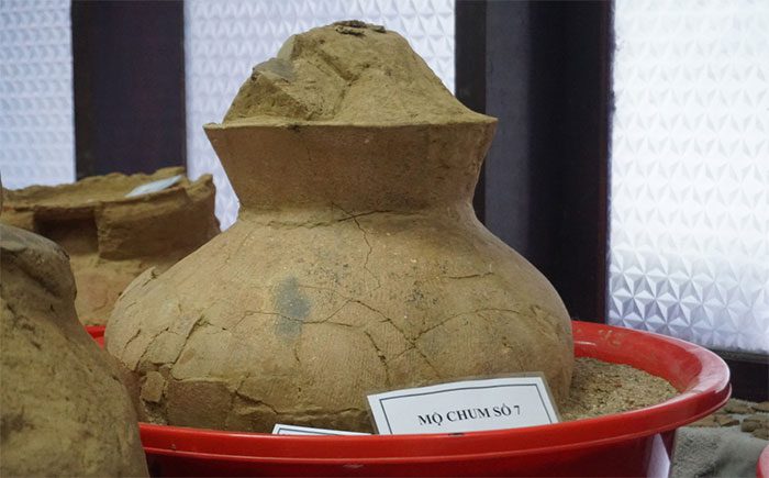 Burial jars come in various styles: spherical, cylindrical, egg-shaped, and vase-like.