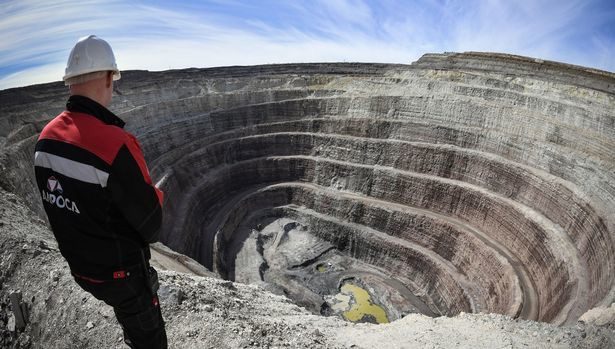 The Mirny diamond mine is about 450 km from the Arctic Circle.