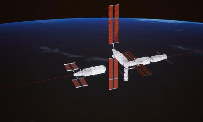 Simulation of the Dreaming Heaven module docking at the Tiangong space station.