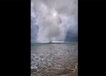 moment of a spiral appearance like in science fiction movie 123633