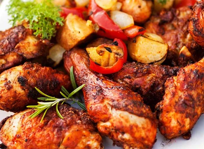 A chicken-only diet has both advantages and disadvantages.