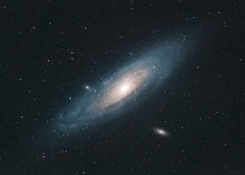 monster female aliens can fly to earth to shock 121243