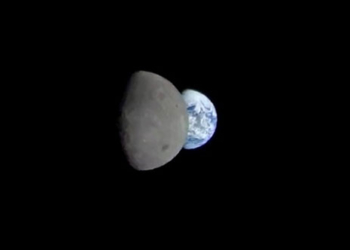 moon covers earth view from nasa ship 124669