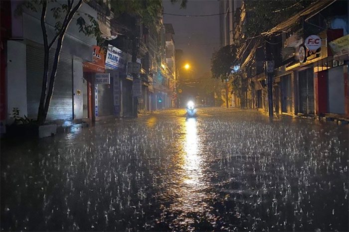 Forecast: Moderate to heavy rain will return to the North.